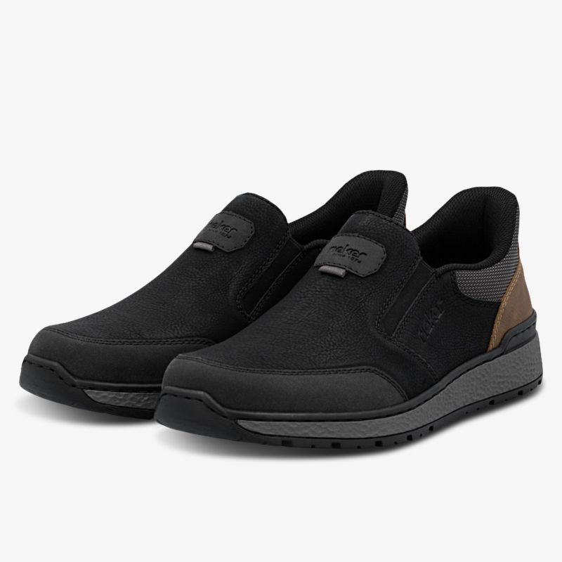 Schwarze Freizeit-Schuhe mit elastischem Material, rutschfester Sohle und gepolstertem Einstieg für hohen Tragekomfort
