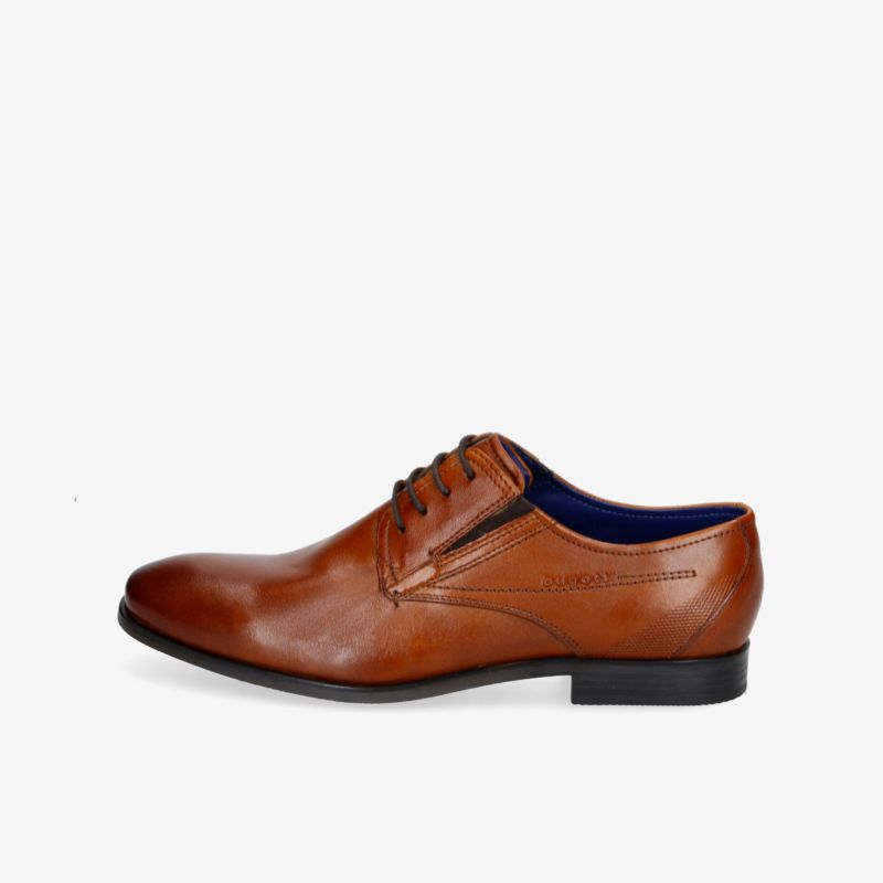 Eleganter brauner Lederschuh mit Schnürung, zeitloses Design, ideal für verschiedene Anlässe.