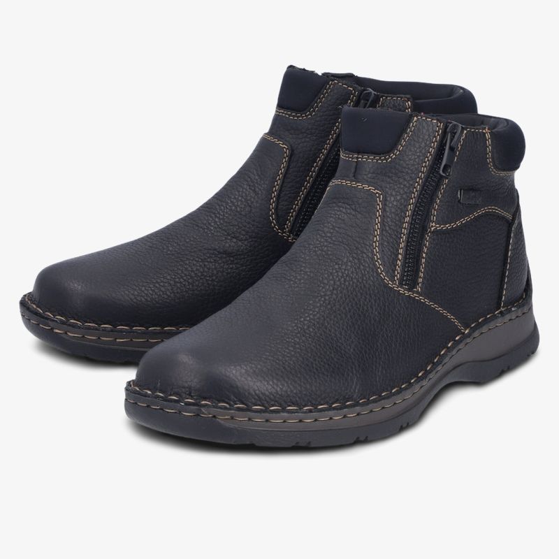 Bequeme schwarze Leder-Stiefeletten mit flexiblem Einstieg und robusten Nähten für vielseitigen Einsatz