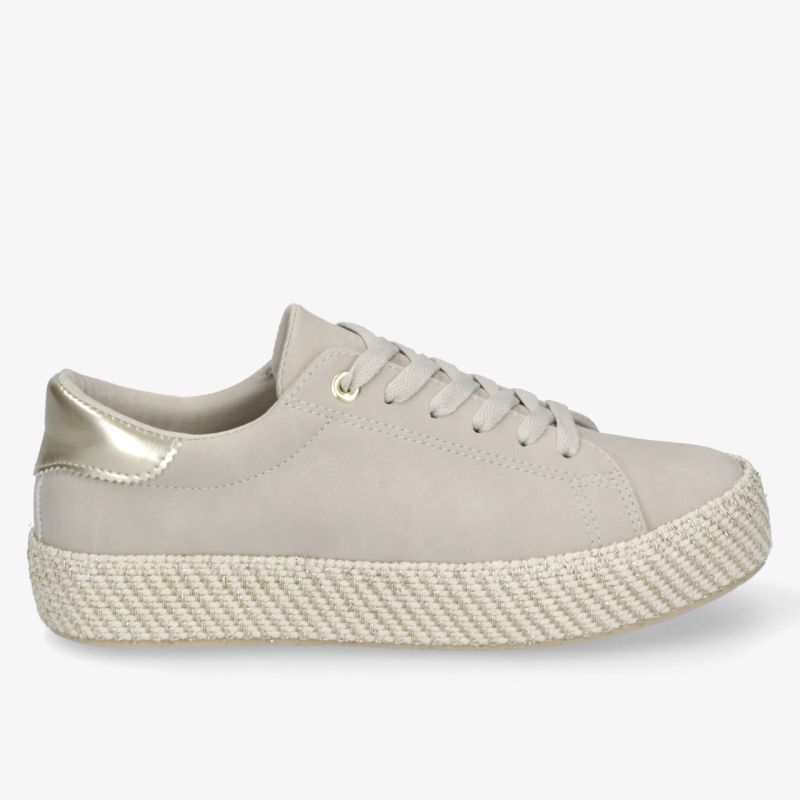 Moderner beiger Sneaker mit Plateau-Sohle und glänzendem Detail für stilvolle Freizeitlooks.