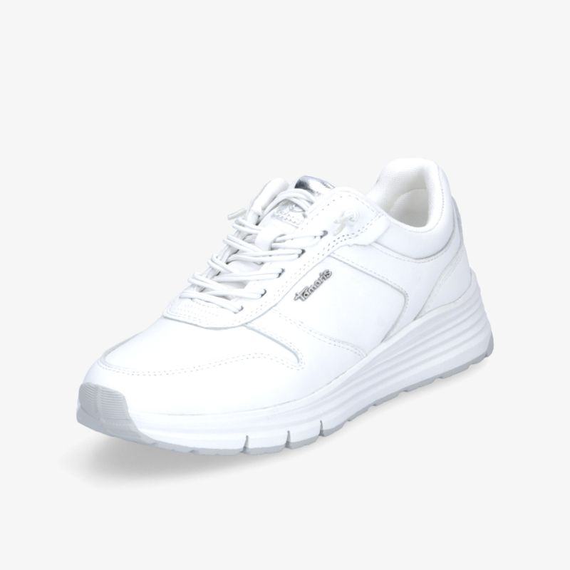 Weißer sportlicher Schuh mit Schnürsenkeln und leichter flexibler Sohle für hohen Tragekomfort