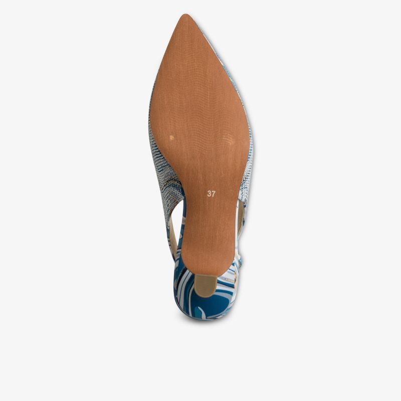 Elegante Schuhspitze mit glatter Ledersohle und feiner Verarbeitung, perfekte Form