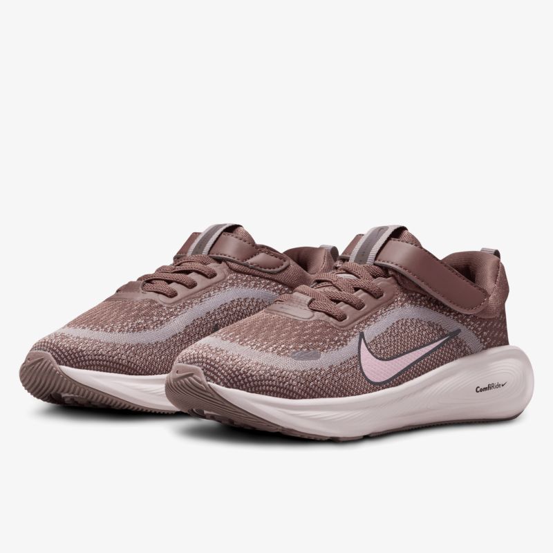 Bequeme, atmungsaktive Sportschuhe in modernem Design mit flexibler Sohle