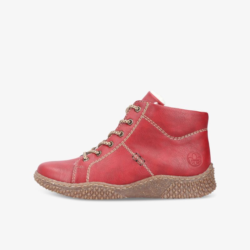 Roter Sneaker mit flexiblem Sohlenprofil und weichem Material in klarer Seitenansicht, ideal für bequemen Alltag
