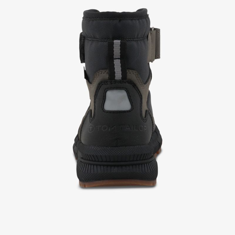 Robuster Schuh mit gepolsterter Ferse und reflektierenden Details für sicheren Halt und Komfort