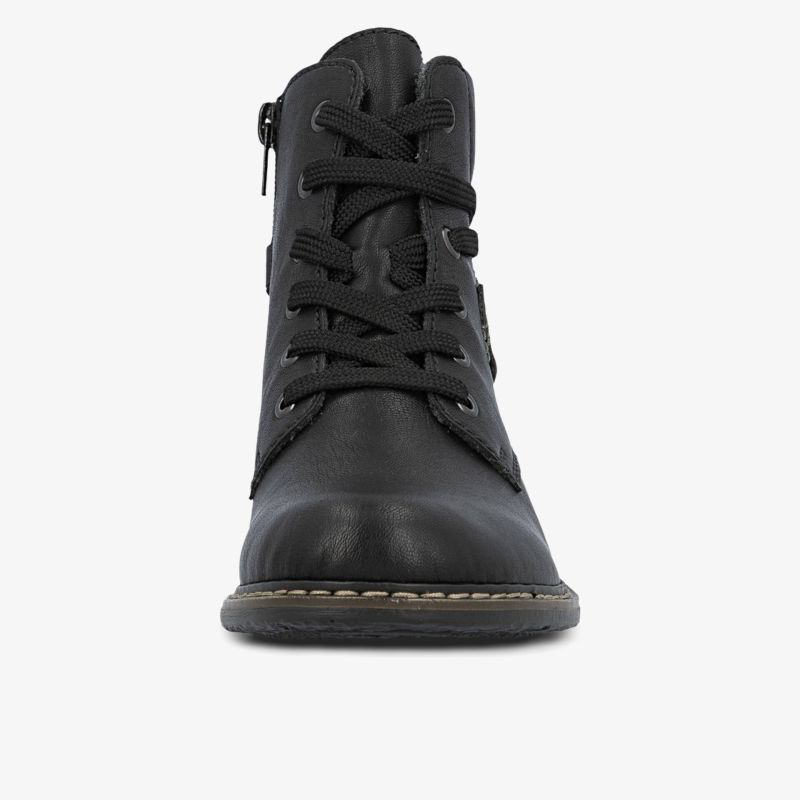 Robuster schwarzer Schnürstiefel mit rutschfester Sohle und komfortabler Passform, perfekt für Alltag und Arbeit