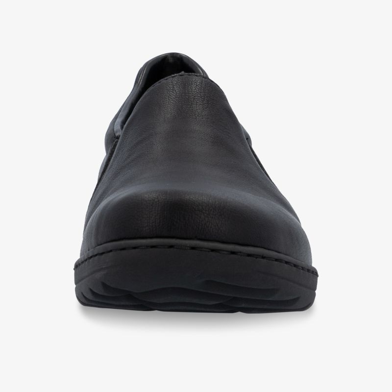 Schwarzer Schuh in Frontansicht, komfortabel und robust mit rutschfester Sohle und langlebigem Material