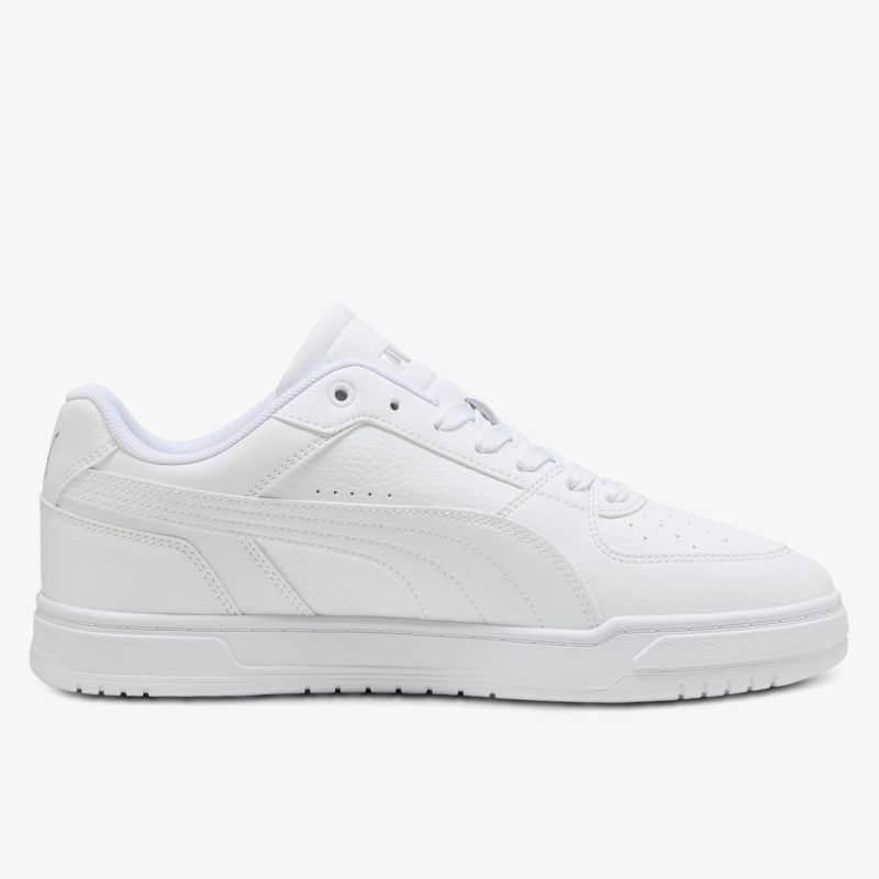 Weißer Sneaker in seitlicher Ansicht mit schlichtem, elegantem Design und komfortabler Passform
