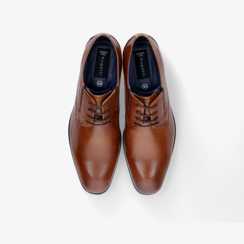 Elegante braune Lederschuhe im klassischen Oxford-Stil, perfekt für formelle Anlässe und stilvolle Auftritte.