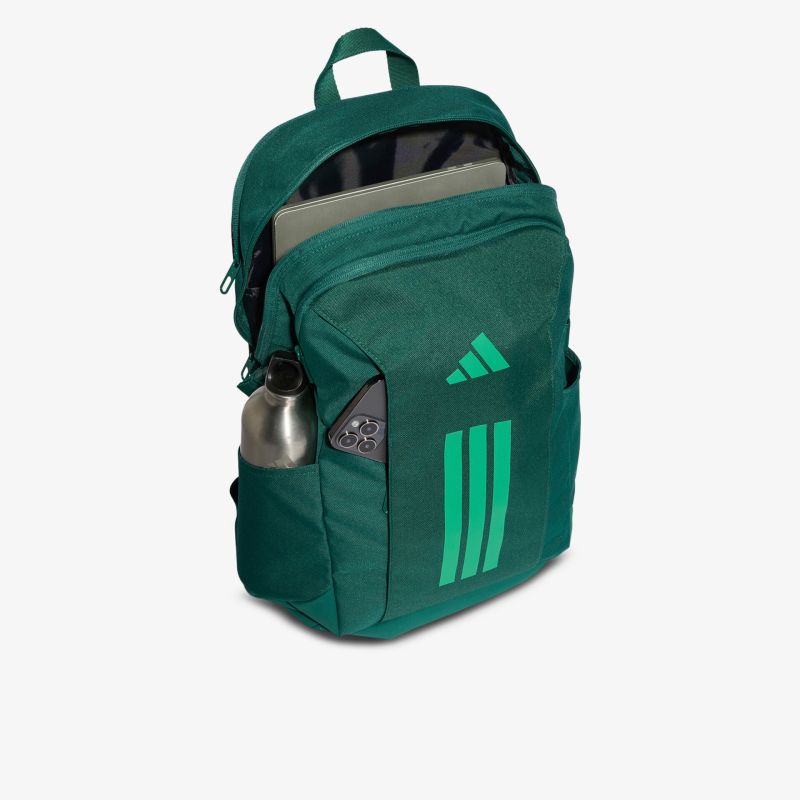 Geräumiger und robuster Rucksack mit praktischen Seitentaschen und modernem Design für den Alltag