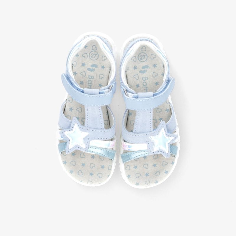 Leichte hellblaue Sandalen mit verstellbaren Riemen und weichem Fußbett, Stern-Design und offener Zehenpartie für Komfort