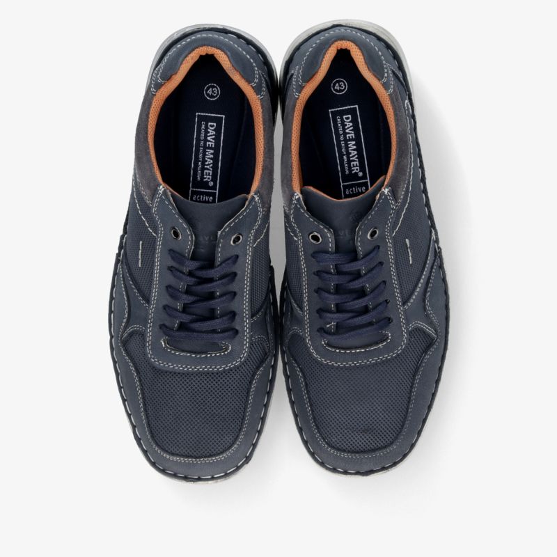 Sportliche, leichte Schuhe mit schnürung und robusten Nähten, ideal für Alltag und Freizeit