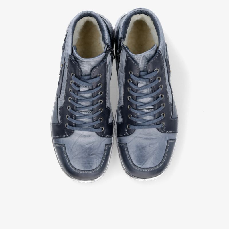 Bequeme blau-graue Sneaker im Paar mit robuster Schnürung und gepolstertem Innenschuh, modernes Design