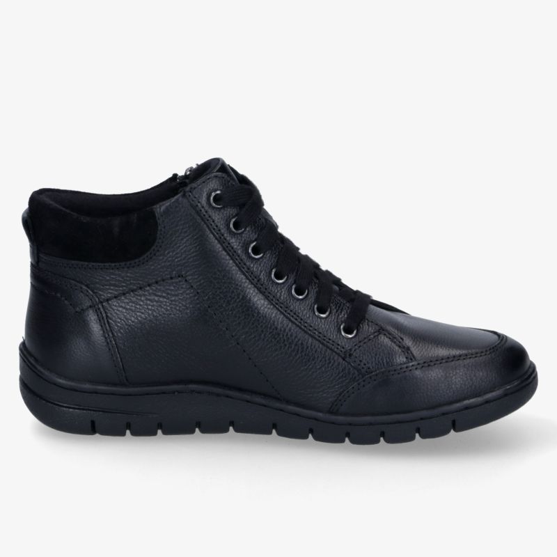 Schwarzer Winterstiefel mit robustem Leder, gepolstertem Einstieg und rutschfester Profilsohle, seitliche Ansicht