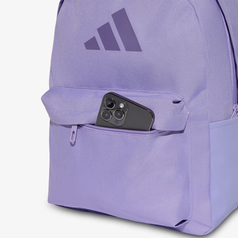 Lila Rucksack mit sichtbarer Fronttasche und Reißverschluss, perfekter Stauraum für Alltag und praktische Nutzung