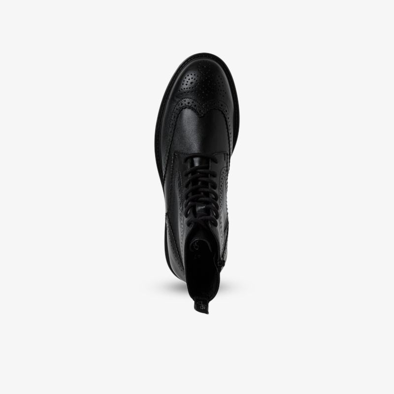 Eleganter schwarzer Lederschuh mit klassischer Schnürung und glatter Oberfläche in frontalem Blickwinkel