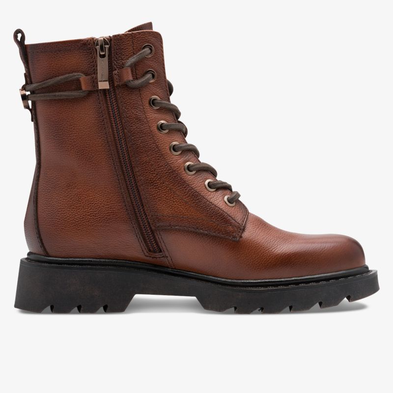 Robuster Schnürstiefel mit seitlichem Reißverschluss und profilierter Sohle aus hochwertigem Leder
