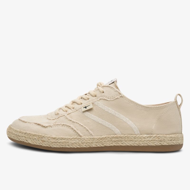 leichter Sneaker mit textilem Obermaterial und flexibler Sohle, bequemer Schuh im modischen Design seitlich dargestellt