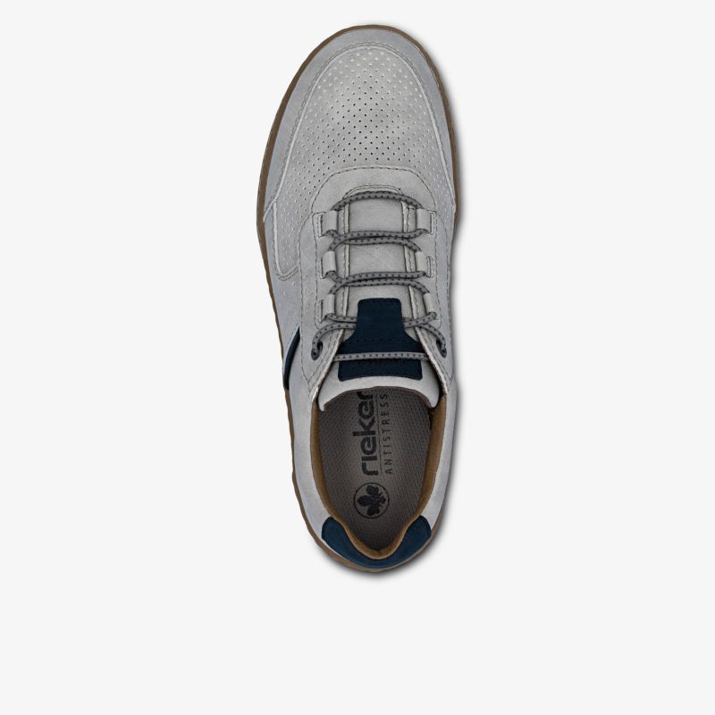 Sportlicher grauer Schuh mit atmungsaktivem Obermaterial und bequemer Passform, ideal für den Alltag