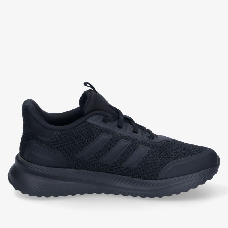 Schwarzer sportlicher Sneaker mit atmungsaktivem Material und rutschfester flexibler Sohle in seitlicher Ansicht