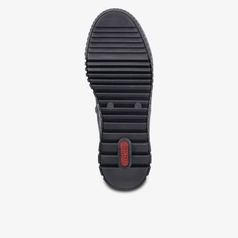 Schuhsohle mit robustem, rutschfestem Profil für sicheren Halt und lange Haltbarkeit