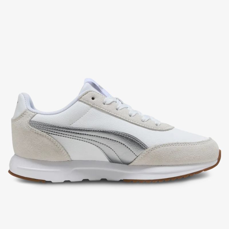 Sportlicher Sneaker in Weiß mit beigem Akzent und rutschfester Sohle.