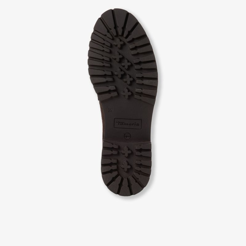 robuste schwarze Schuhsohle mit tiefem Profil für optimalen Halt und Langlebigkeit