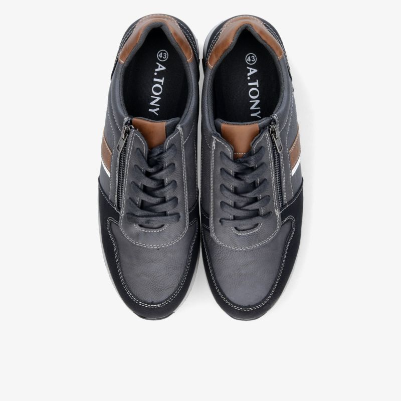 Sportliche graue Sneaker mit Schnürsenkeln und gepolstertem Kragen, langlebig und rutschfest, Paaransicht von oben