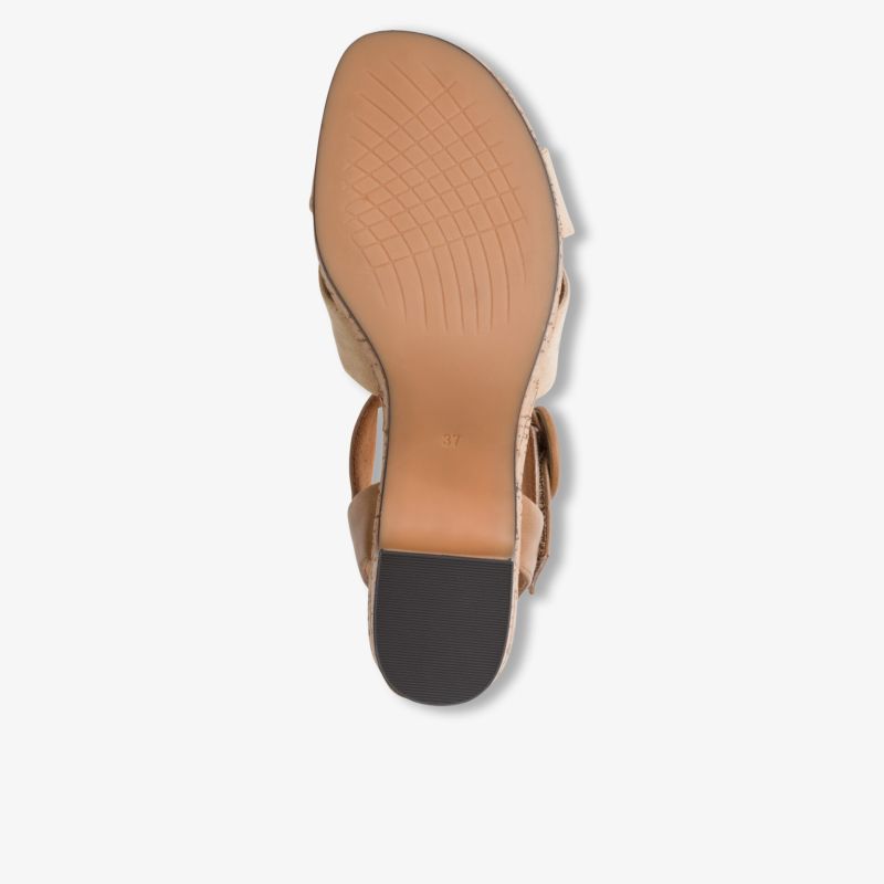 Robuste und flexible Schuhsohle mit rutschfestem Profil für optimalen Komfort und Halt