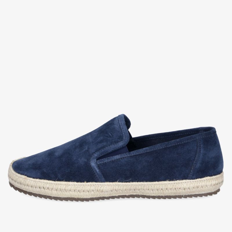 Seitliche Ansicht einer blauen Espadrille aus Veloursleder mit bequemer, leichter Sohle für Freizeit