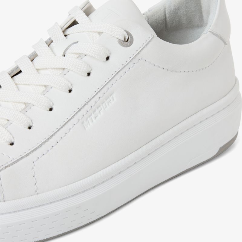 Weißer Sneaker aus glattem Leder mit klassischen Schnürsenkeln und bequemer Sohle