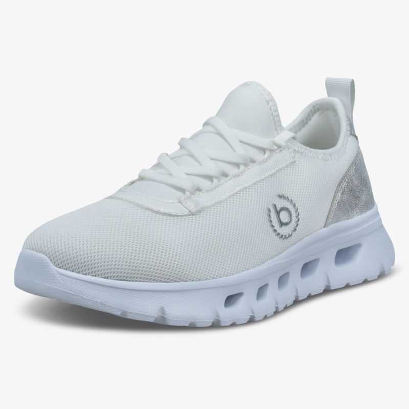 Moderner weißer Sneaker mit atmungsaktivem Mesh und komfortabler Sohle.