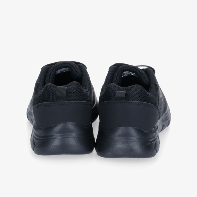 Schwarze Sportschuhe mit komfortabler Passform und rutschfester Sohle, ideal für den täglichen Gebrauch.