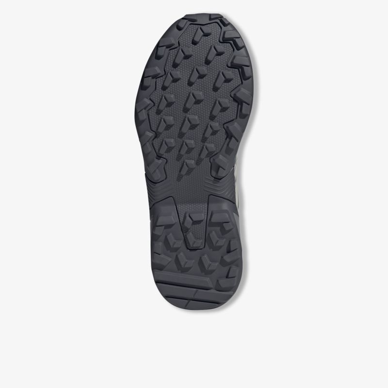 robuste rutschfeste Schuhsohle mit tiefem Profil für optimalen Grip und lange Haltbarkeit