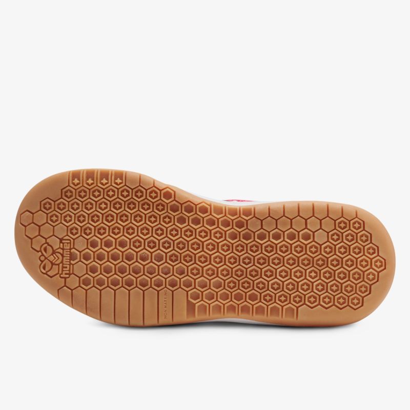 Detailaufnahme rutschfeste flexible Laufsohle mit langlebigem Profil für sicheren Halt und Komfort