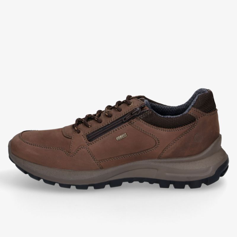 Robuster brauner Outdoor-Schuh mit gepolsterter Innenseite und rutschfester, flexibler Sohle für komfortables Tragen