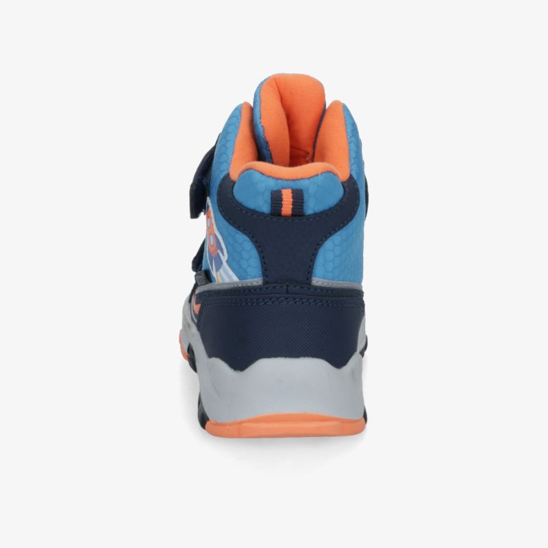 Robuster Sportschuh mit gepolsterter Ferse, rutschfester Sohle und komfortablem Design in Blau und Orange