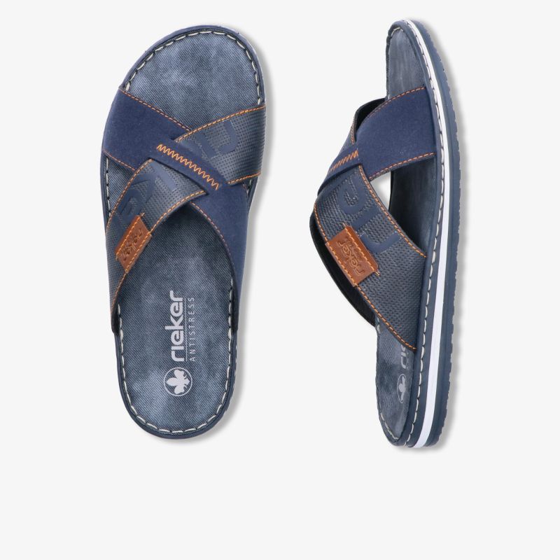 Bequeme blaue Sandalen mit Kreuzriemen und rutschfester Sohle, ideal für sommerlichen Komfort