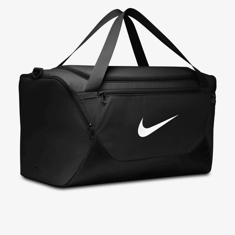 Robuste und geräumige Sporttasche mit Reißverschluss und Tragegriffen, hochwertiges Material, praktisches Design