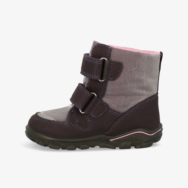 Robuster Stiefel mit Klettverschluss, ideal für Outdoor-Aktivitäten, komfortabel und stilvoll.