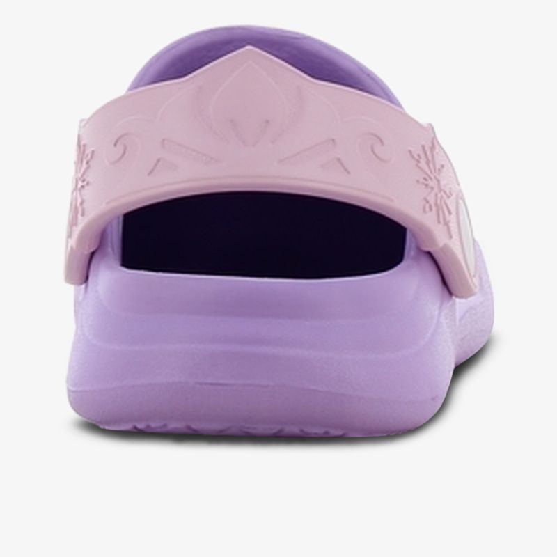 Leichter Schuh mit ergonomischem Fußbett und rutschfester Sohle, ideal für ganztägigen Komfort