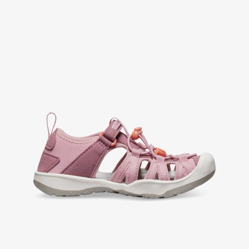 Leichte und flexible Freizeitsandale in Rosa mit rutschfester Sohle und verstellbaren Riemen für optimalen Komfort
