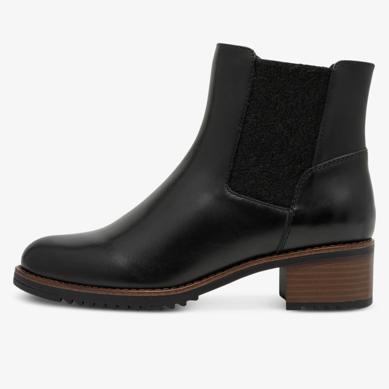 Eleganter schwarzer Stiefel aus glattem Leder mit elastischem Einsatz und komfortablem Blockabsatz