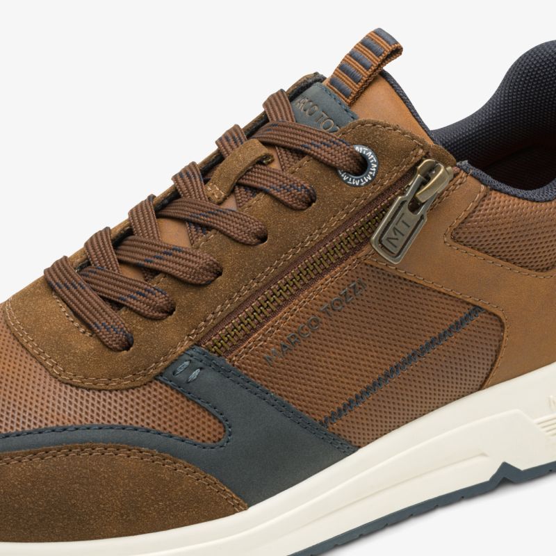 Sportlicher brauner Schuh mit Reißverschluss und Schnürsenkeln, komfortabel und stabil verarbeitet