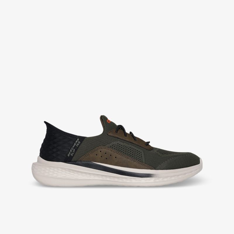 Leichter Sportschuh mit atmungsaktivem Obermaterial und flexibler, stoßdämpfender Sohle in Oliv und Schwarz