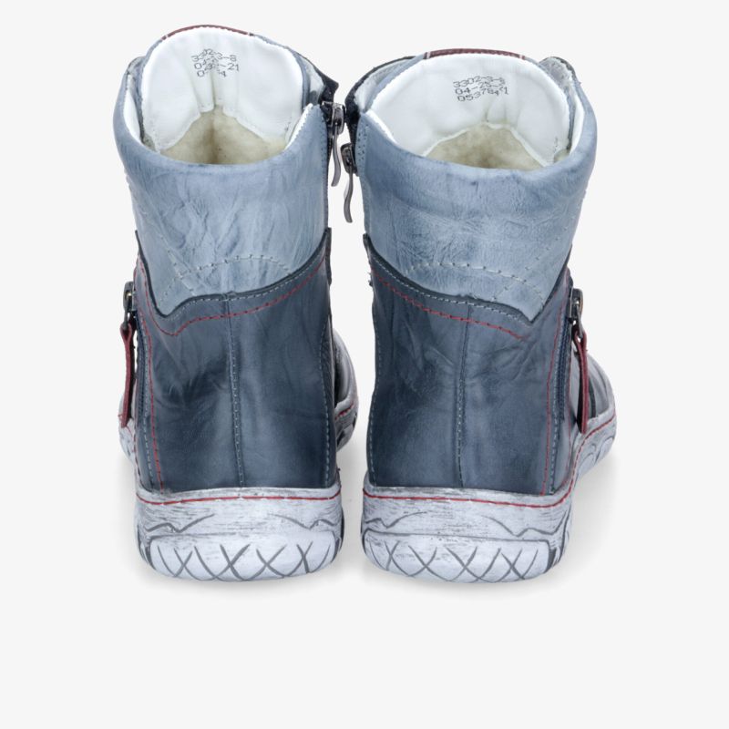 Robuste blaue Stiefel mit komfortabler Polsterung und praktischem Reißverschluss, griffige Sohle sichtbar