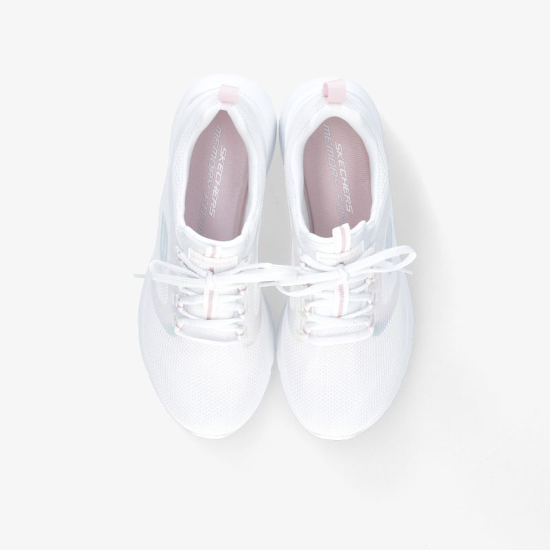 Elegante weiße Schnürschuhe für vielseitige Anlässe, bieten hervorragenden Komfort und klassisches Design.