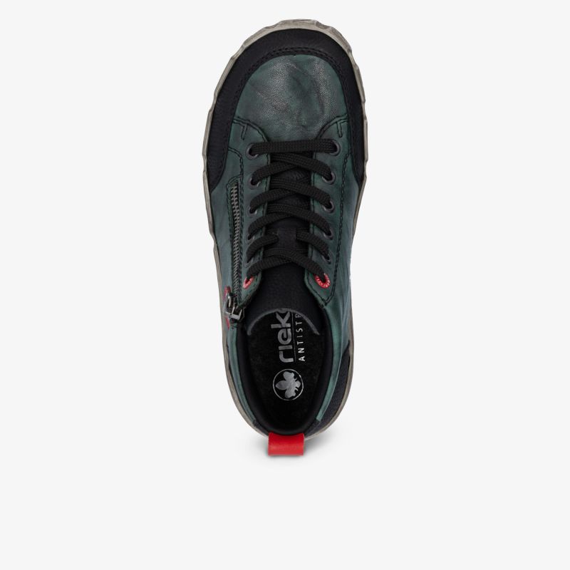 Bequemer und robuster Sneaker mit atmungsaktivem Material und sportlichem Design, ideal für Alltag und Freizeit.