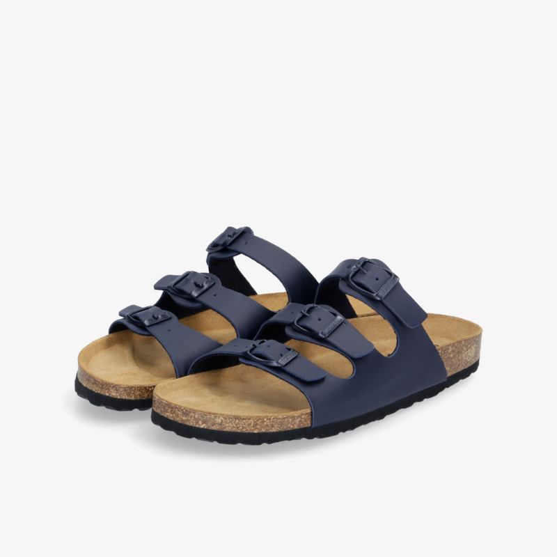 Komfortable Sandalen mit dreifachen Riemen und ergonomischer Sohle für optimalen Halt und Tragekomfort.