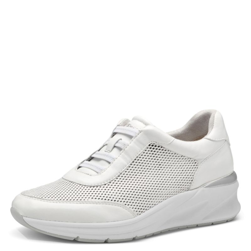 Leichter weißer Sneaker mit atmungsaktivem Mesh seitlich und bequemer, flexibler Sohle für optimalen Tragekomfort